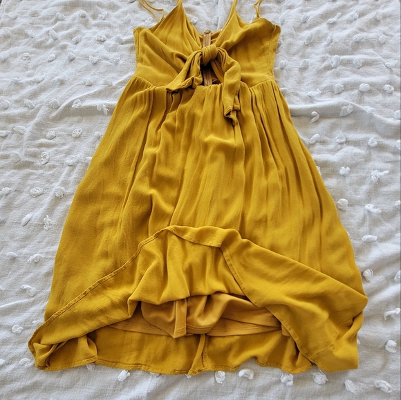 Leith Mustard Yellow Keyhole Tie front Dress Small - Picture 7 of 12